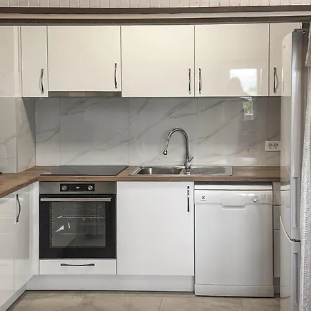 4 Bedroom Stunning In Mihalj