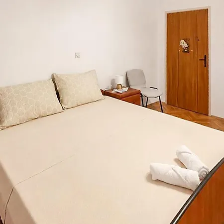 4 Bedroom Stunning In 펜션 *